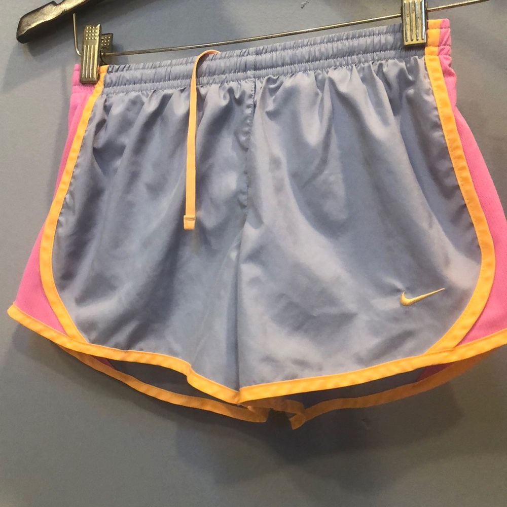 💜Girls medium Nike dri-fit shorts!!!